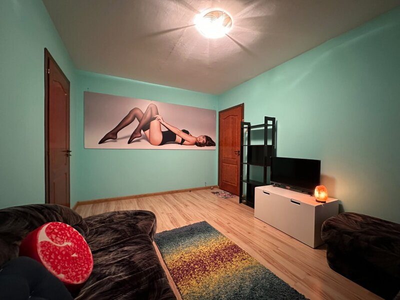 Drumul Taberei, apartament 3 camere, loc de parcare, 499 euro.