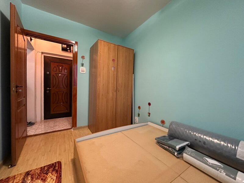 Drumul Taberei, apartament 3 camere, loc de parcare, 499 euro.