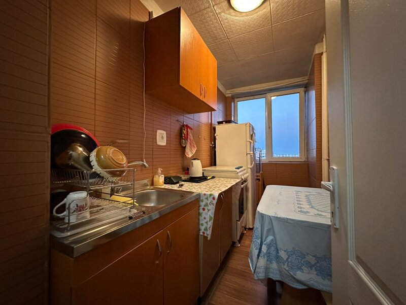 Drumul Taberei, apartament 3 camere, loc de parcare, 499 euro.
